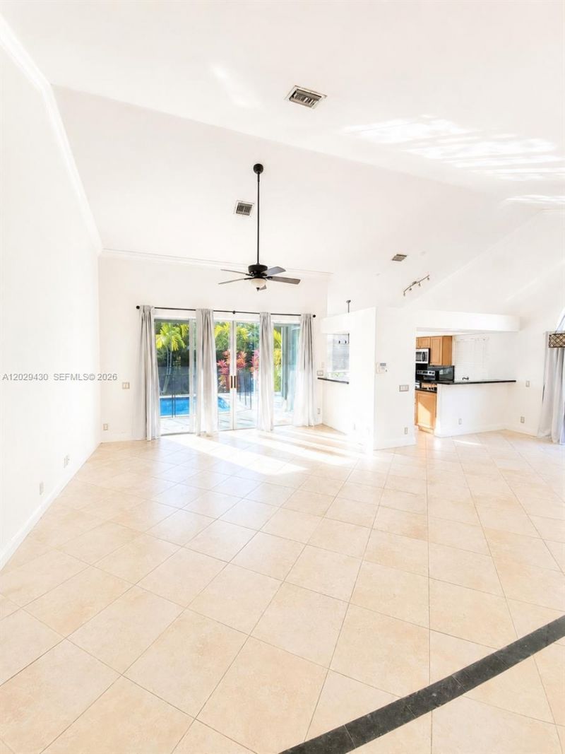 569 Spinnaker , Weston, FL 33326 Photo