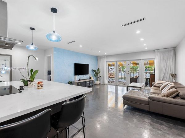 16424 Briar Patch Pl , Unit 16424, Miami Lakes, FL 33014