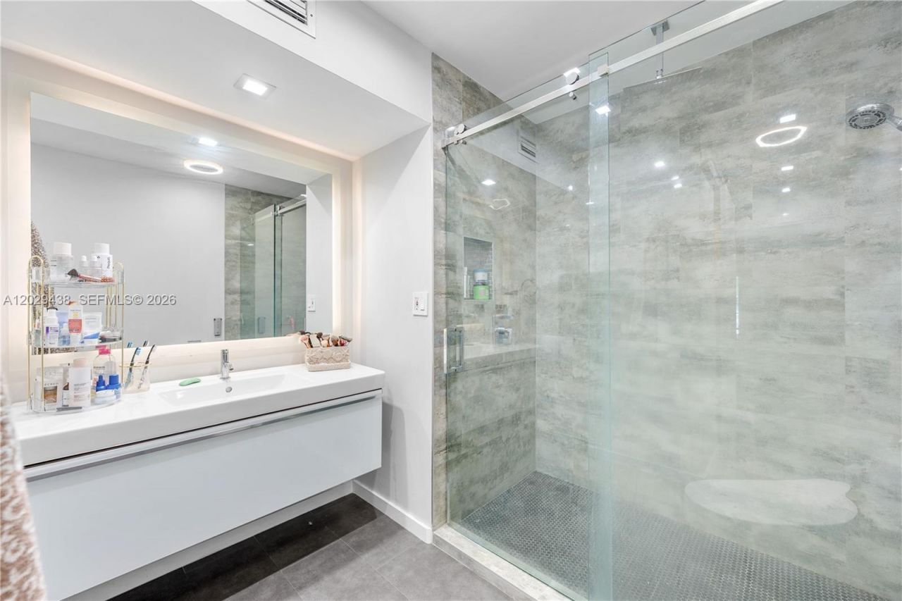 16424 Briar Patch Pl , Unit 16424, Miami Lakes, FL 33014 Photo