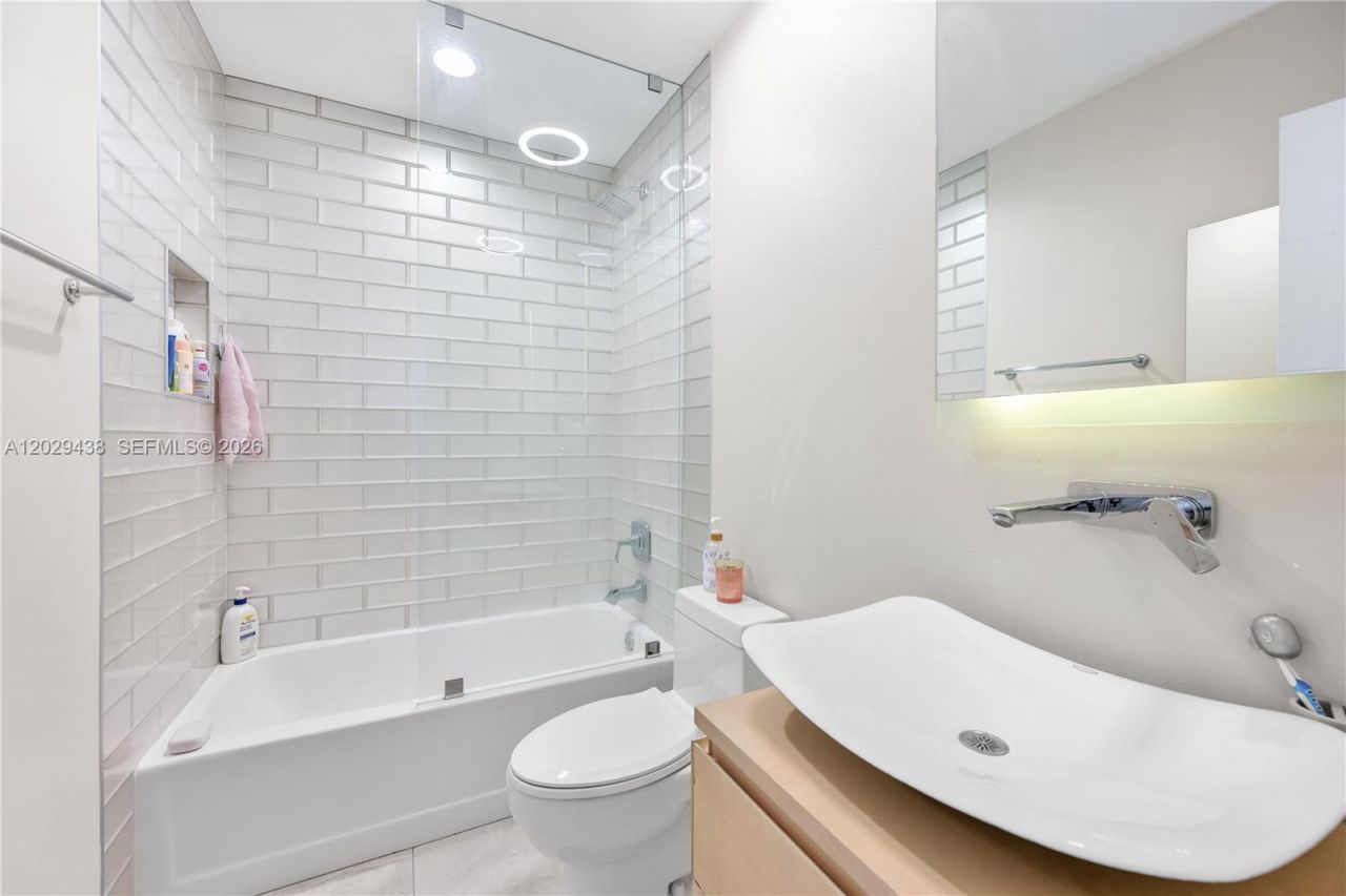 16424 Briar Patch Pl , Unit 16424, Miami Lakes, FL 33014 Photo