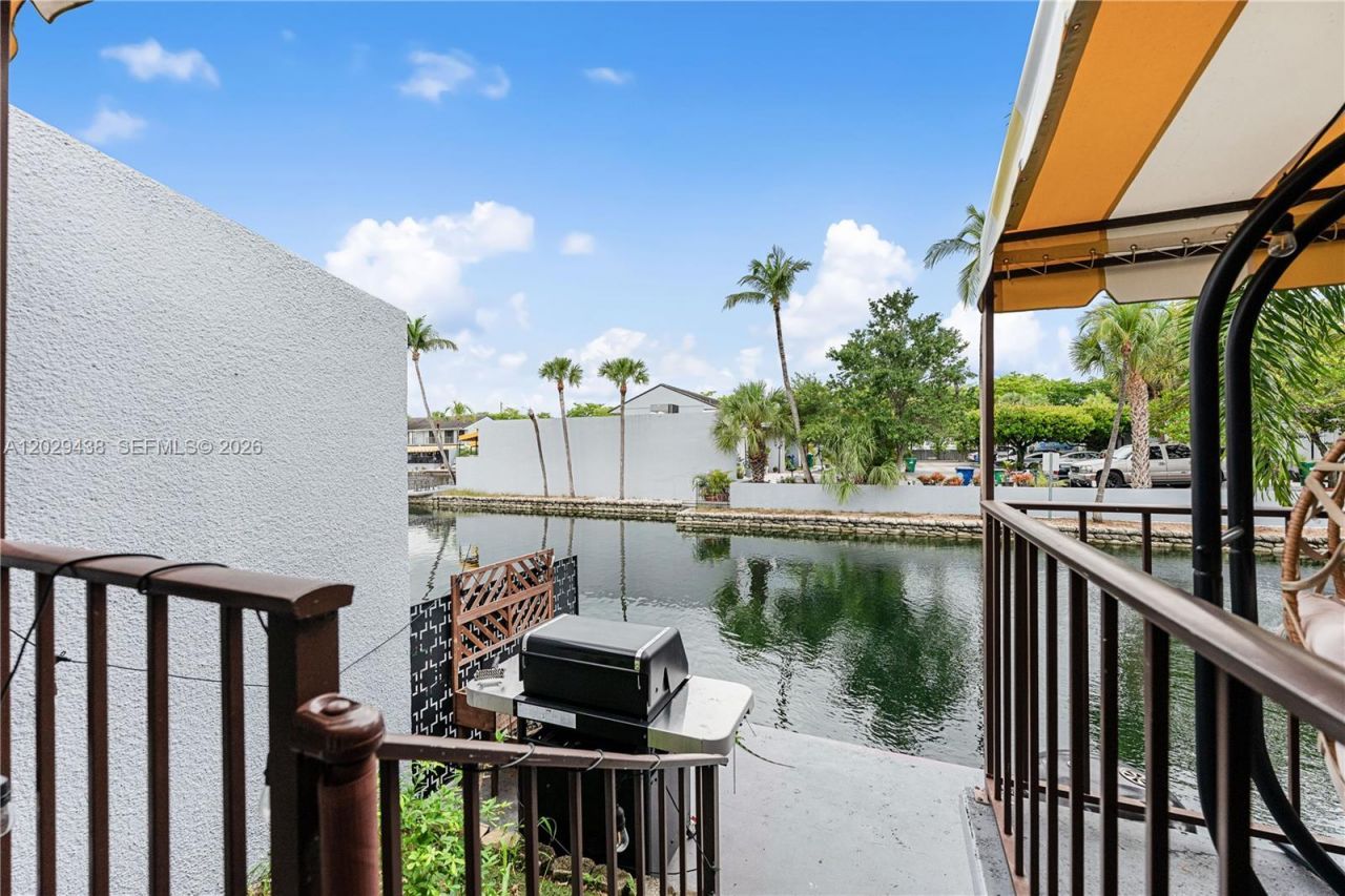 16424 Briar Patch Pl , Unit 16424, Miami Lakes, FL 33014 Photo