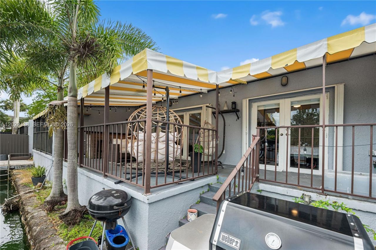 16424 Briar Patch Pl , Unit 16424, Miami Lakes, FL 33014 Photo