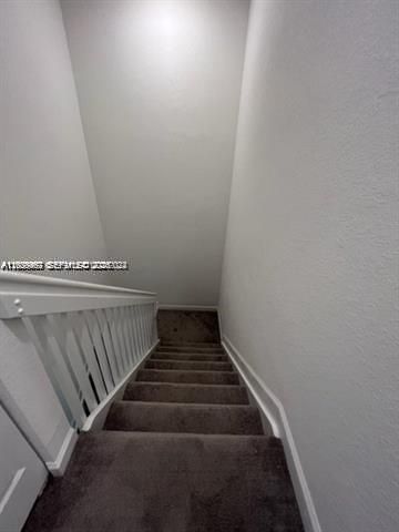 327 NE 208th Ter , Miami, FL 33179 Photo