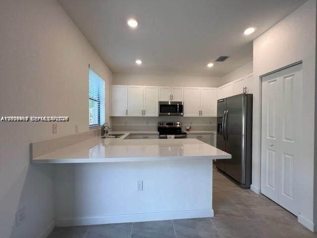 327 NE 208th Ter , Miami, FL 33179 Photo