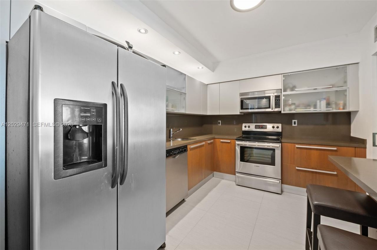 9455 Collins Ave, Unit 1208, Surfside, FL 33154 Photo