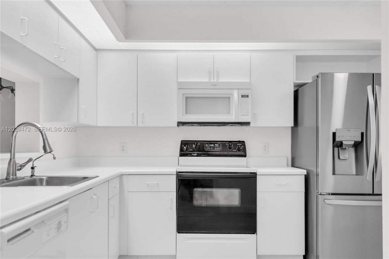 750 SW 138th Ave, Unit 202F, Pembroke Pines, FL 33027 Photo