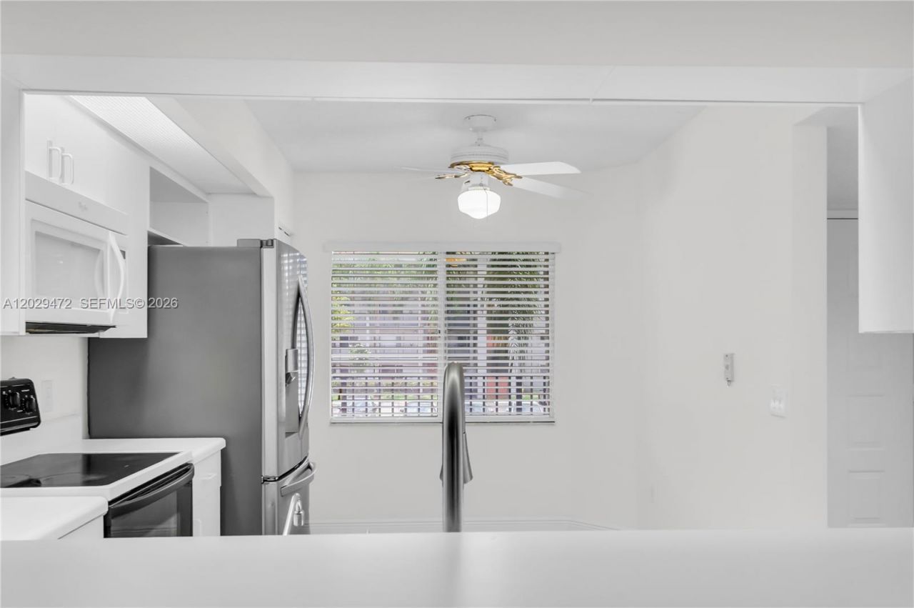 750 SW 138th Ave, Unit 202F, Pembroke Pines, FL 33027 Photo