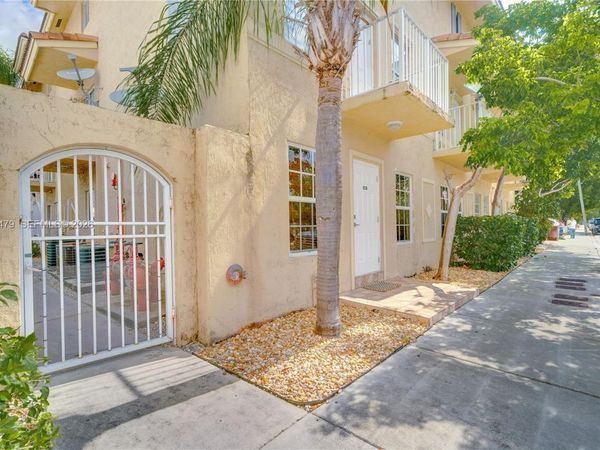 9 E 4th St, Unit 101, Hialeah, FL 33010