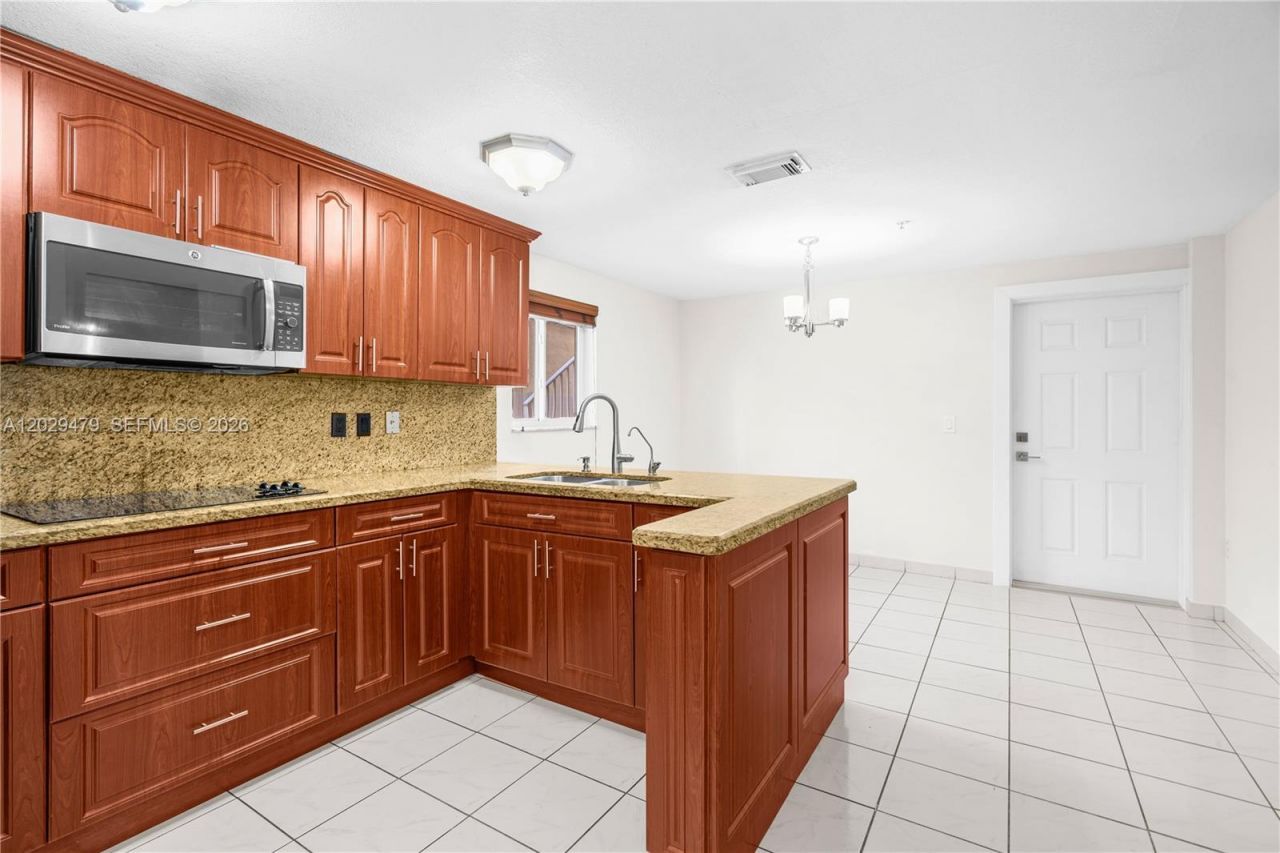 9 E 4th St, Unit 101, Hialeah, FL 33010 Photo
