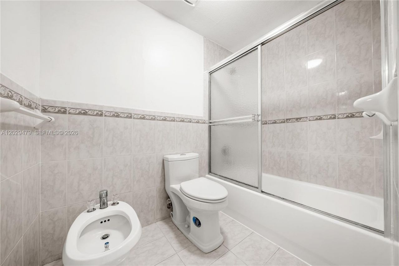 9 E 4th St, Unit 101, Hialeah, FL 33010 Photo