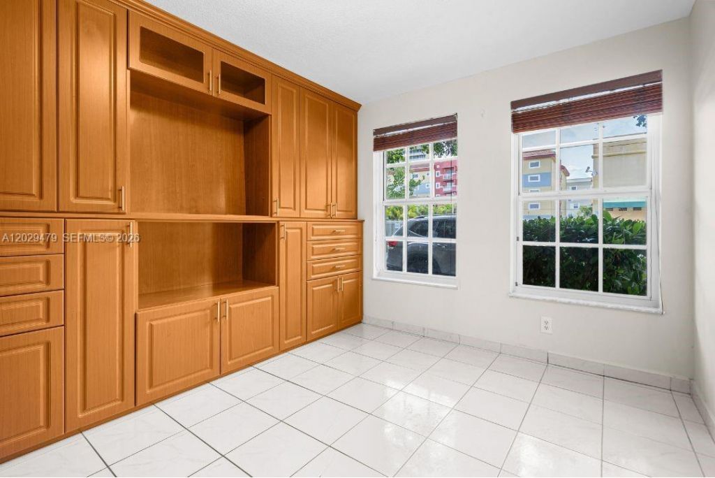 9 E 4th St, Unit 101, Hialeah, FL 33010 Photo