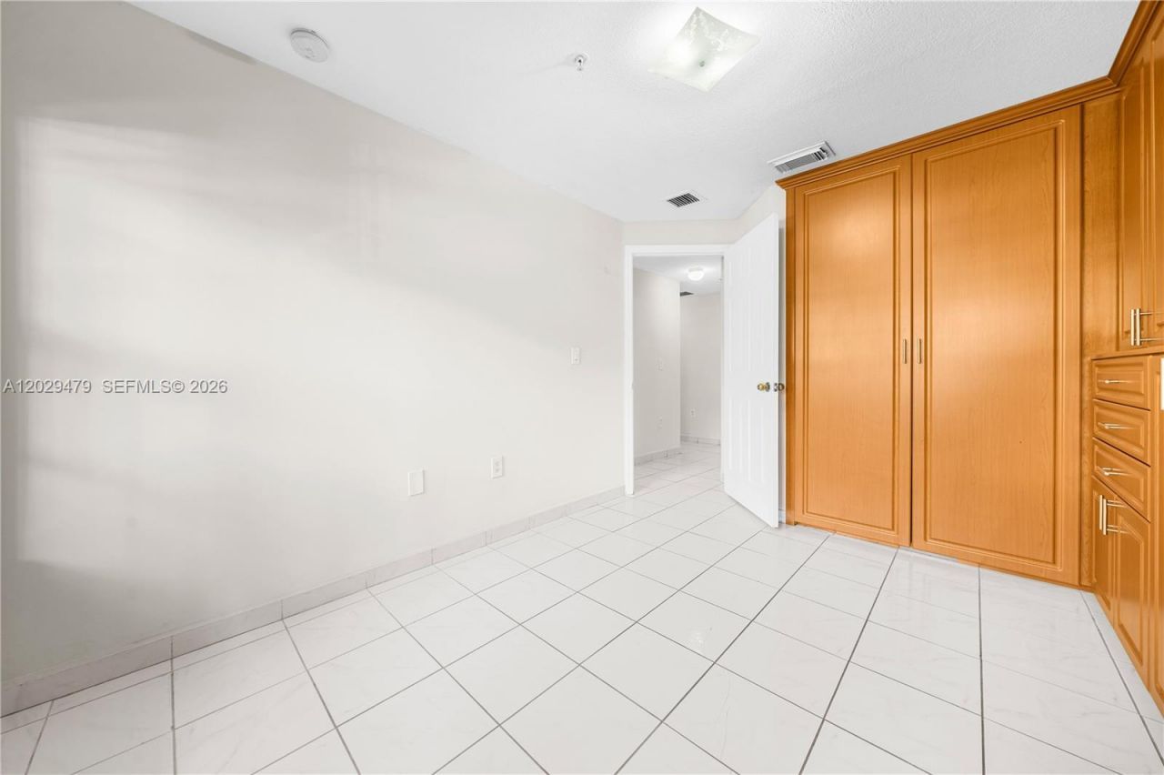9 E 4th St, Unit 101, Hialeah, FL 33010 Photo