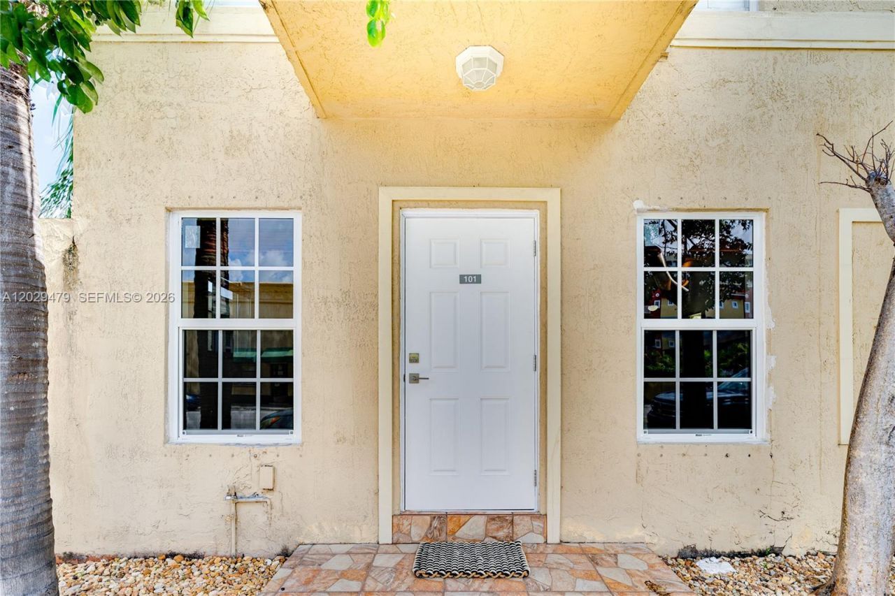 9 E 4th St, Unit 101, Hialeah, FL 33010 Photo