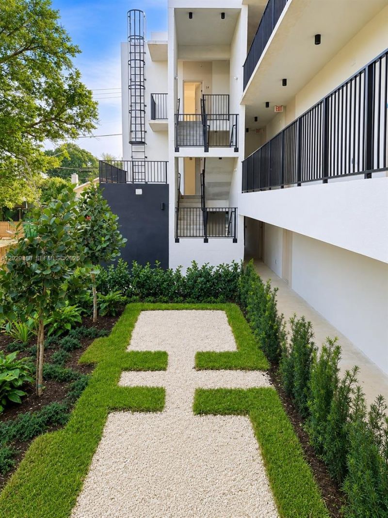 8106 NE 1st Ave, Unit 1, Miami, FL 33138 Photo
