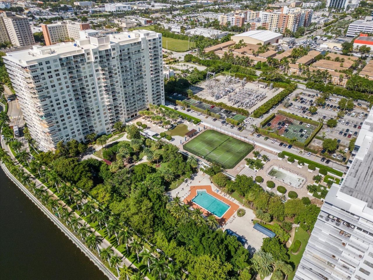 2801 NE 183rd St, Unit 1805W, Aventura, FL 33160 Photo