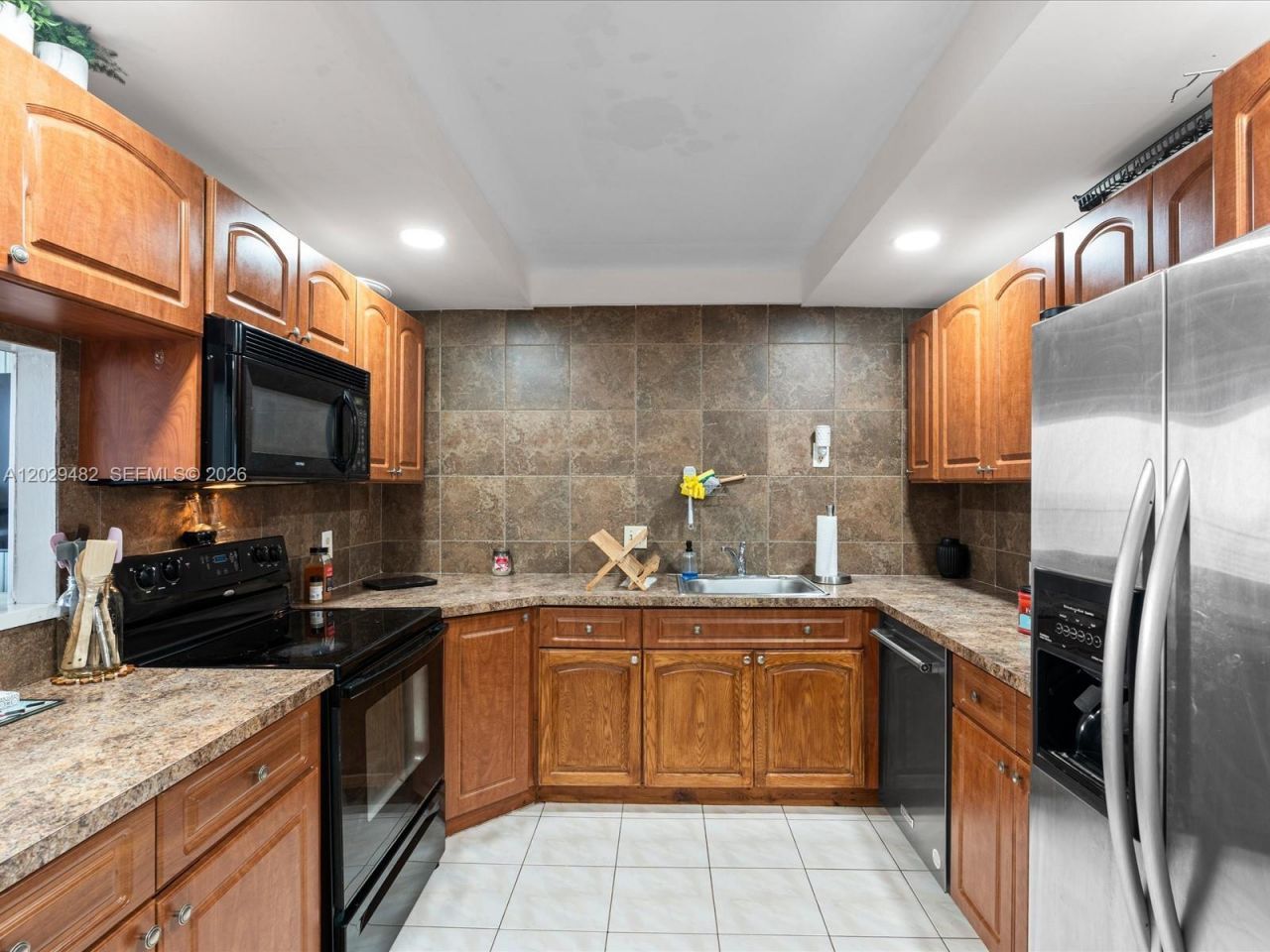 2801 NE 183rd St, Unit 1805W, Aventura, FL 33160 Photo