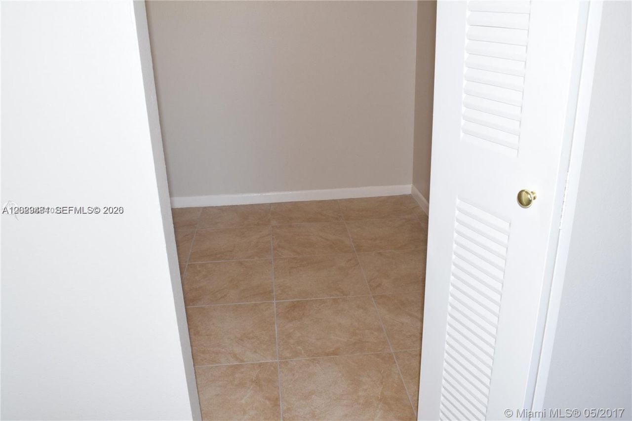 8260 SW 210th St , Unit 102, Cutler Bay, FL 33189 Photo