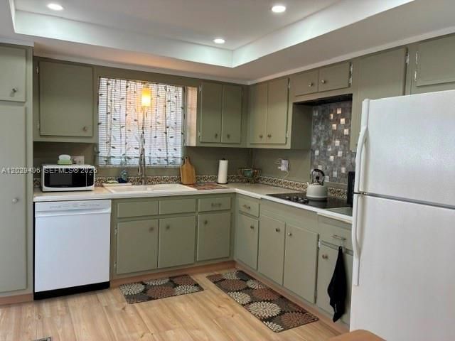 180 NE 12th Ave , Unit 11B, Hallandale Beach, FL 33009 Photo
