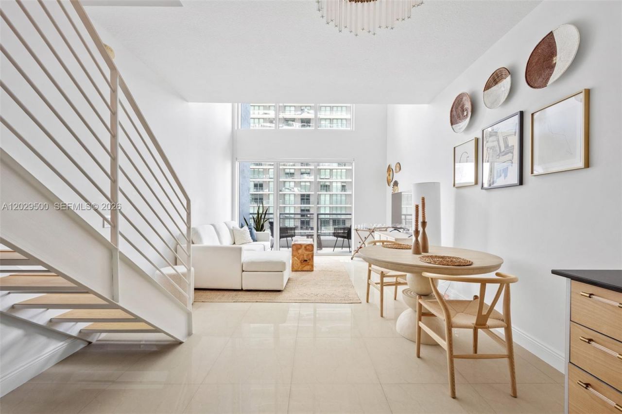 60 SW 13th St , Unit 3414, Miami, FL 33130 Photo
