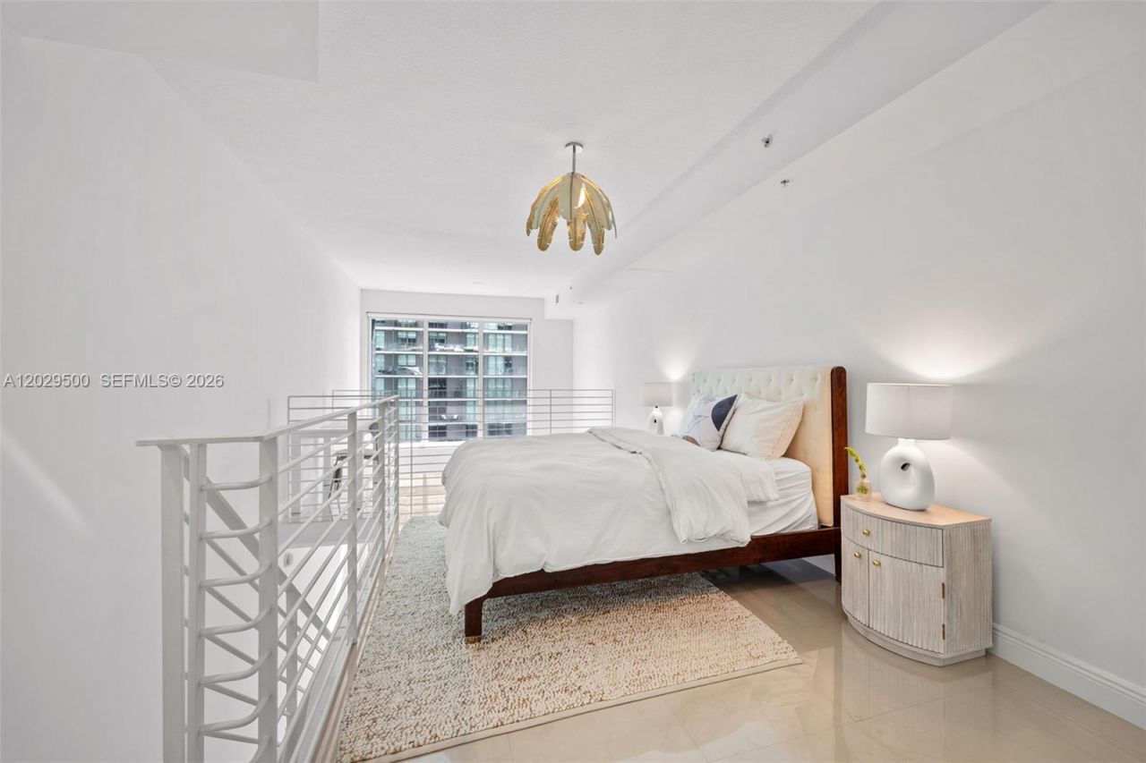 60 SW 13th St , Unit 3414, Miami, FL 33130 Photo