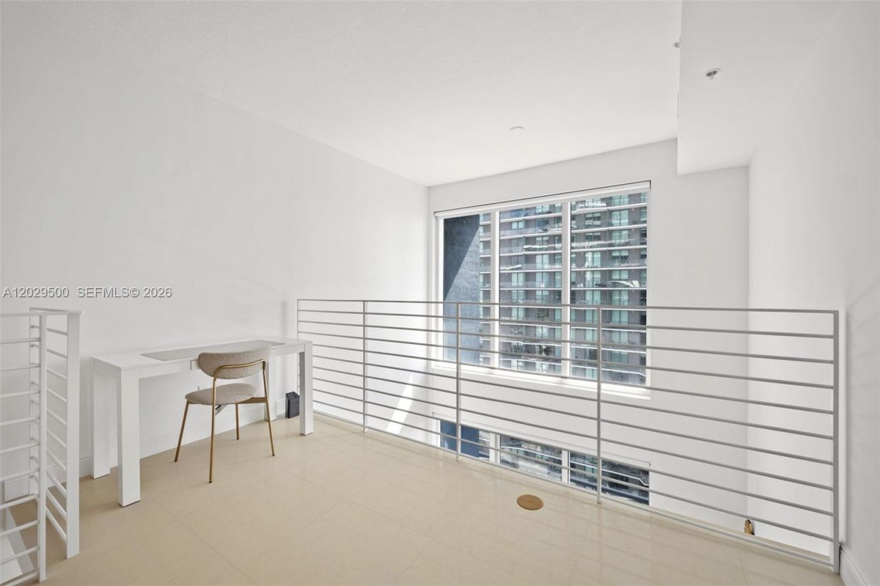 60 SW 13th St , Unit 3414, Miami, FL 33130 Photo