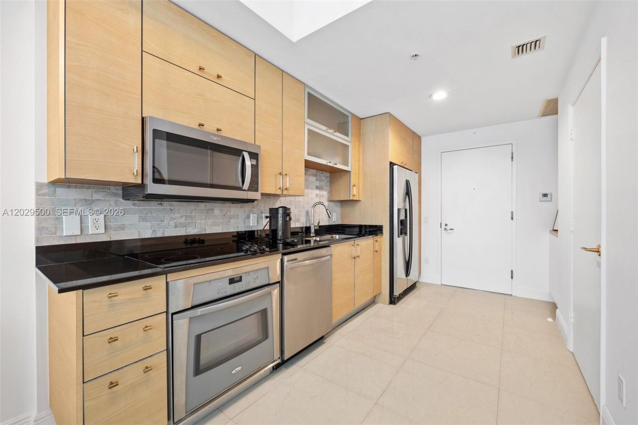 60 SW 13th St , Unit 3414, Miami, FL 33130 Photo