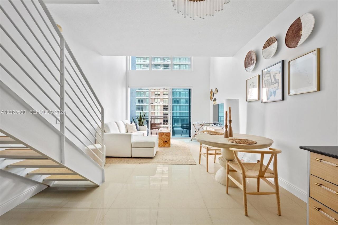 60 SW 13th St , Unit 3414, Miami, FL 33130 Photo