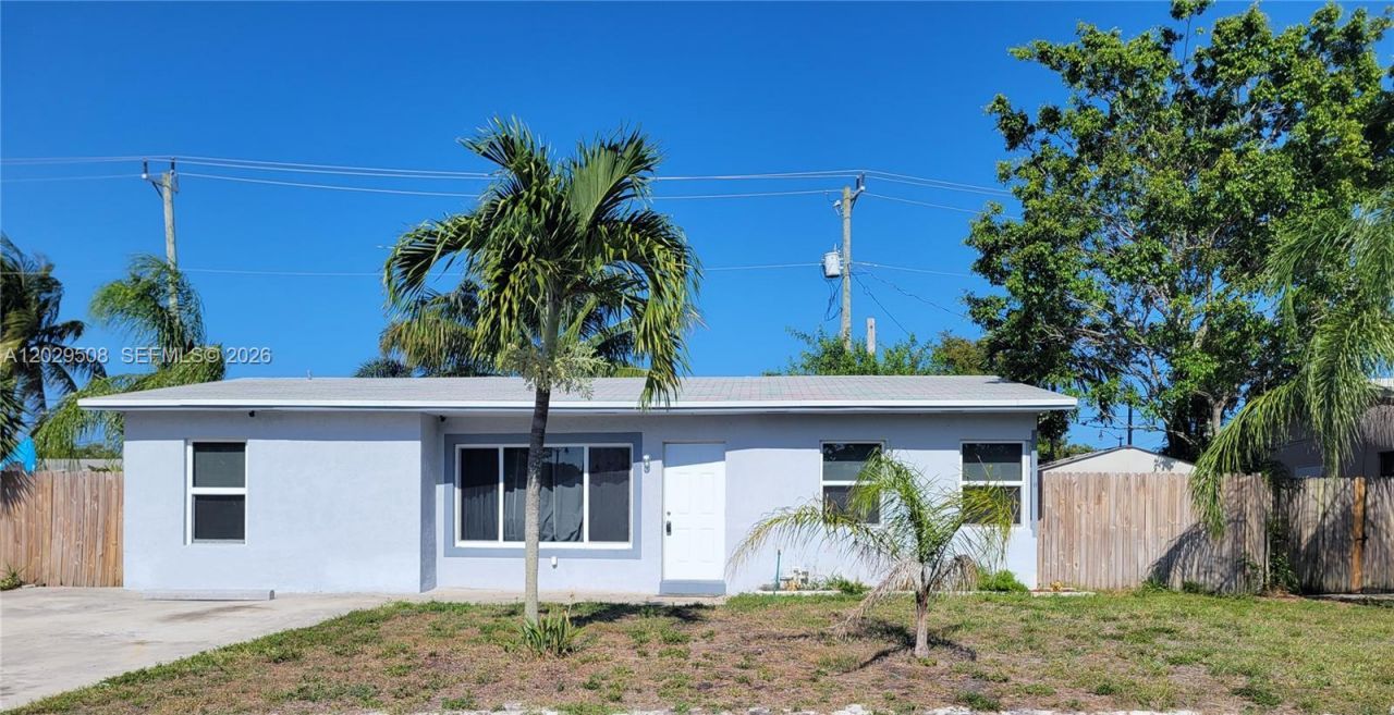 2560 NE 8th Ter , Pompano Beach, FL 33064 Photo
