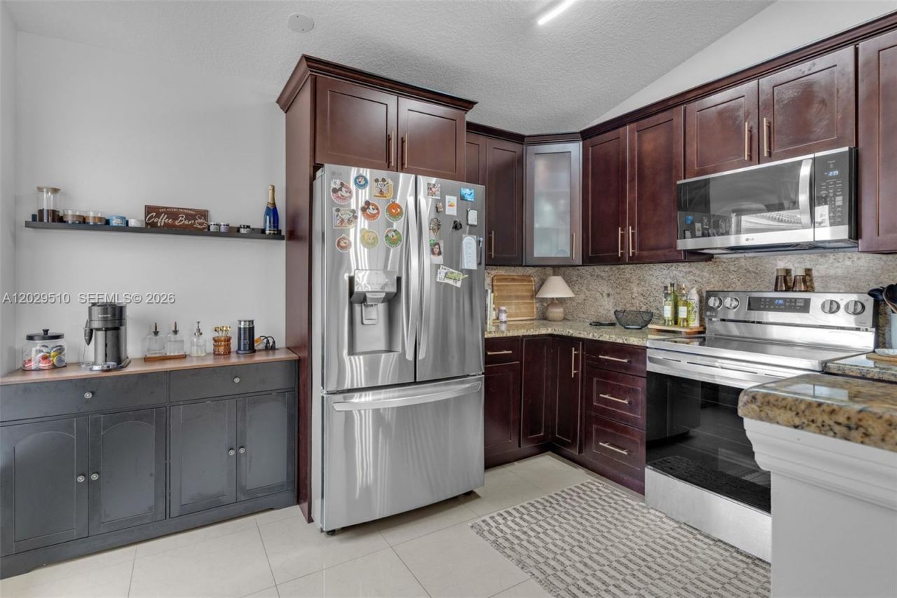 17953 SW 11th St , Pembroke Pines, FL 33029 Photo