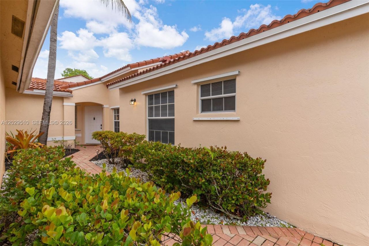 17953 SW 11th St , Pembroke Pines, FL 33029 Photo