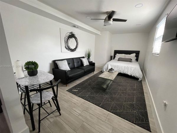 170 NE 60th St , Unit EFFICENCY, Oakland Park, FL 33334