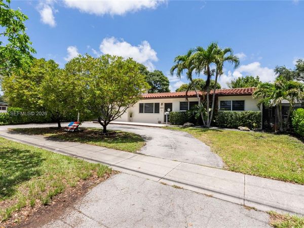 8595 SW 128th St , Miami, FL 33156
