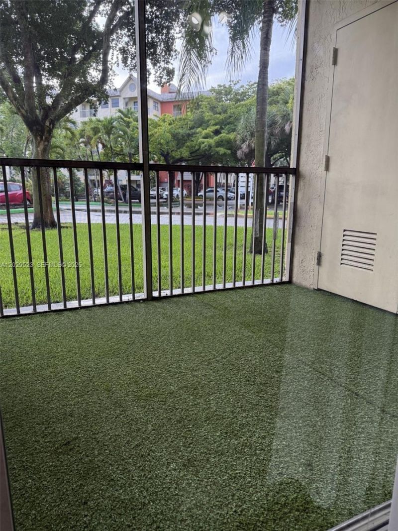 8225 Lake Dr , Unit 107, Doral, FL 33166 Photo