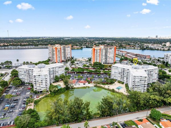 1300 NE Miami Gardens Dr , Unit 512E, Miami, FL 33179