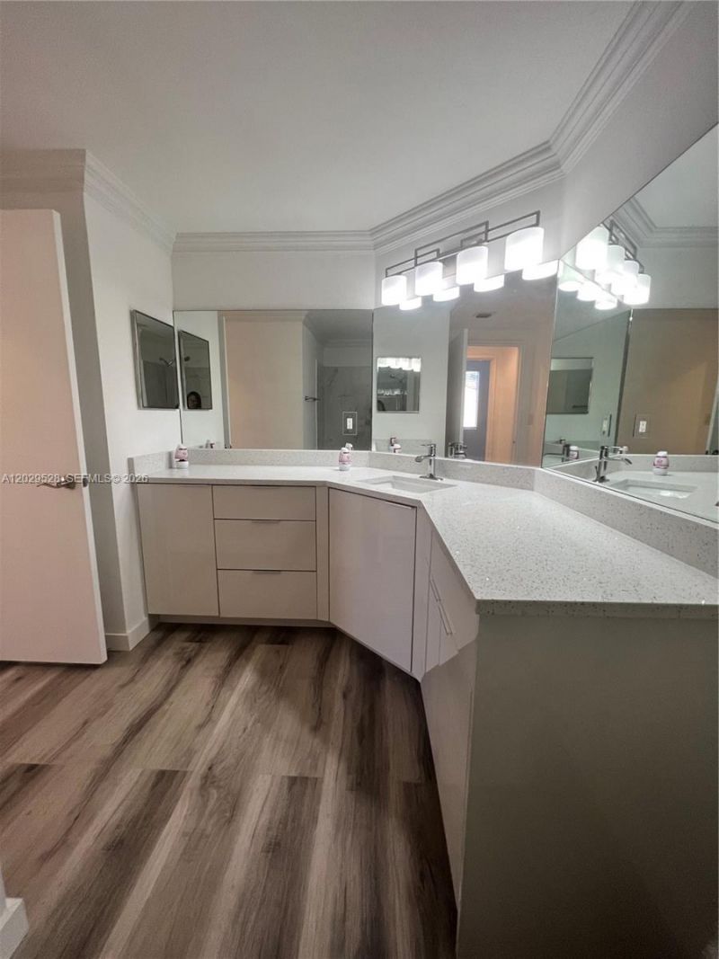 1000 Scotia Dr , Unit 101, Hypoluxo, FL 33462 Photo