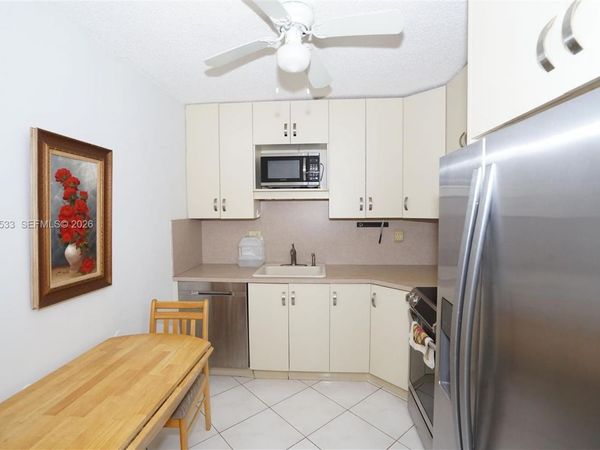 600 Three Islands Blvd , Unit 1416, Hallandale Beach, FL 33009