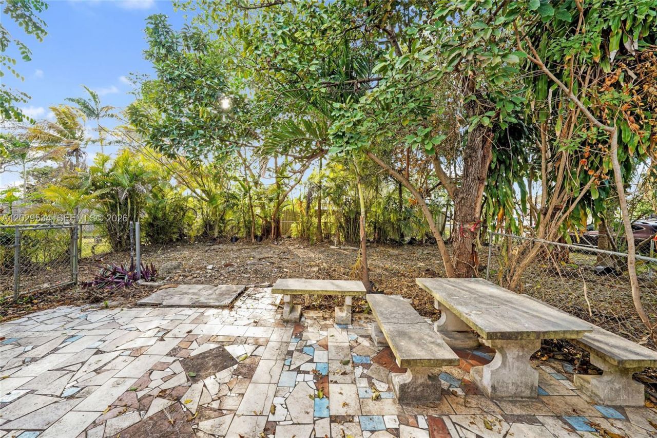 546 NW 8th Ave , Homestead, FL 33030 Photo