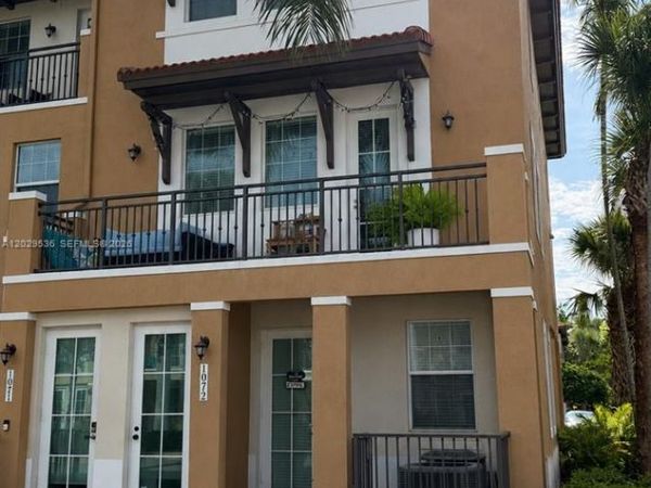 1075 SW 147th Ave, Unit 5601, Pembroke Pines, FL 33027