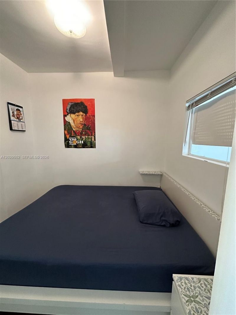 911 Meridian Ave , Unit 206, Miami Beach, FL 33139 Photo