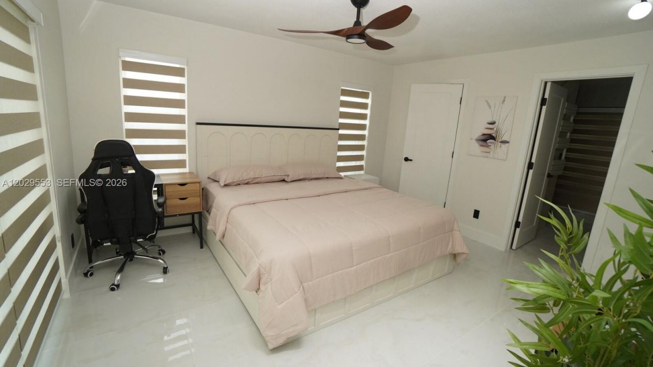 8105 NW 74th Ter, Tamarac, FL 33321 Photo