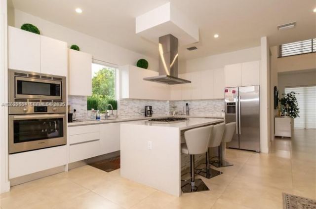 7480 NW 99th Ave , Doral, FL 33178 Photo