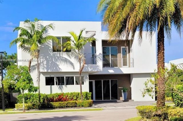 7480 NW 99th Ave , Doral, FL 33178 Photo