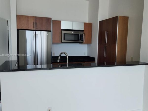 300 S Biscayne Blvd , Unit PH-3807, Miami, FL 33131
