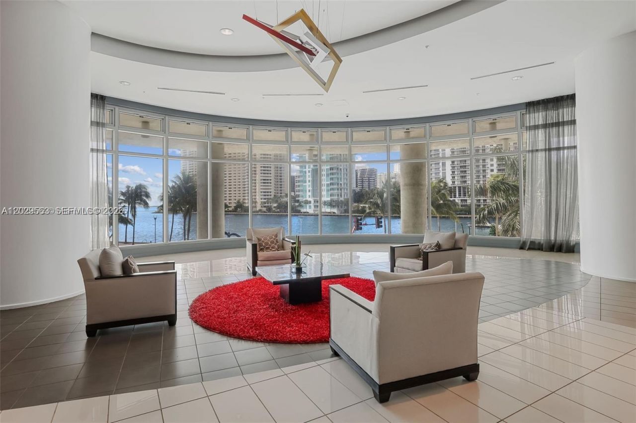 300 S Biscayne Blvd, Unit PH-3807, Miami, FL 33131 Photo