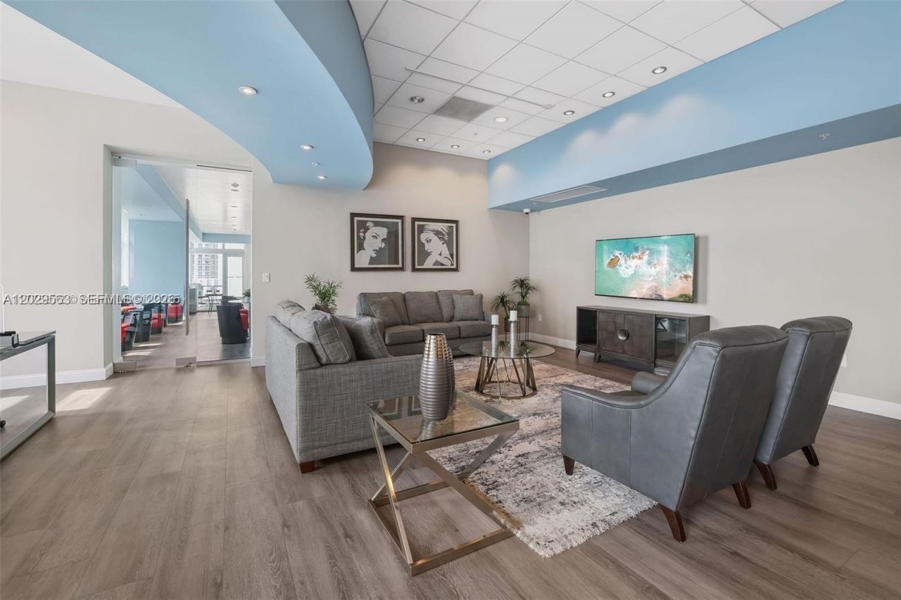 300 S Biscayne Blvd, Unit PH-3807, Miami, FL 33131 Photo