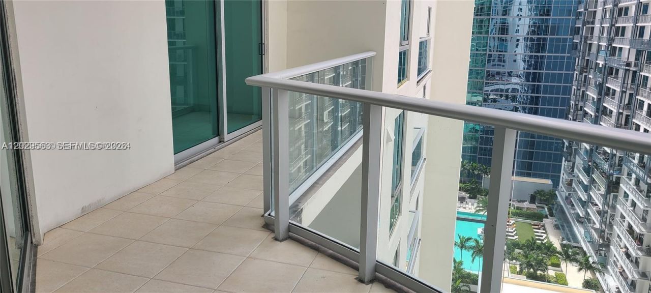 300 S Biscayne Blvd, Unit PH-3807, Miami, FL 33131 Photo