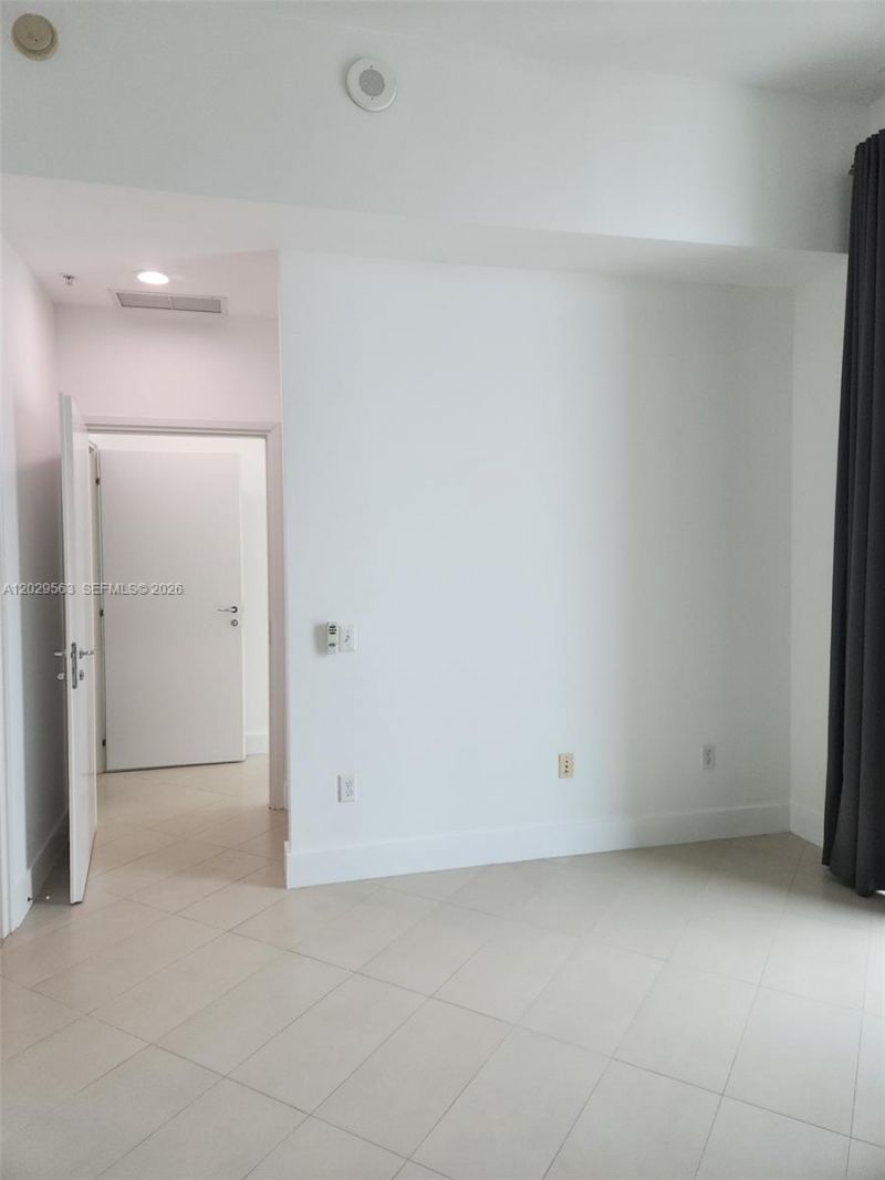 300 S Biscayne Blvd, Unit PH-3807, Miami, FL 33131 Photo