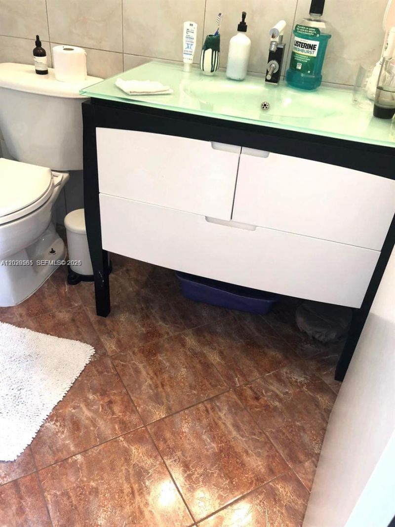2036 NE 167th St, Unit 3-131, North Miami Beach, FL 33162 Photo