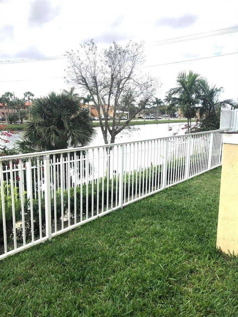 2036 NE 167th St, Unit 3-131, North Miami Beach, FL 33162 Photo