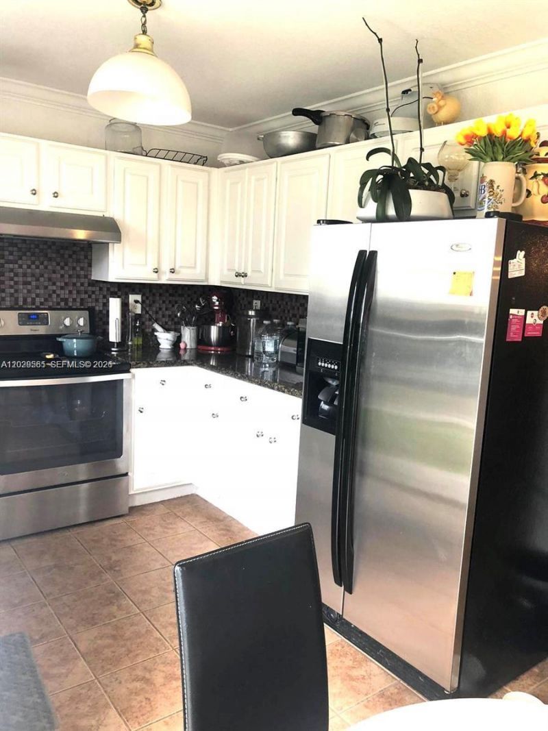 2036 NE 167th St, Unit 3-131, North Miami Beach, FL 33162 Photo